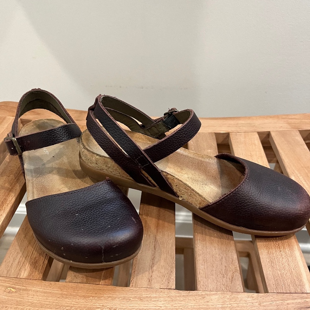 El Naturalista Brown Leather Mary Jane in size 36